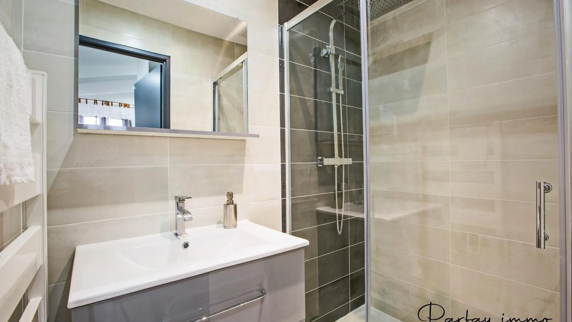 Apartment Agreable Et Moderne 2 Pieces ~ Confort Et Design Clermont-Ferrand